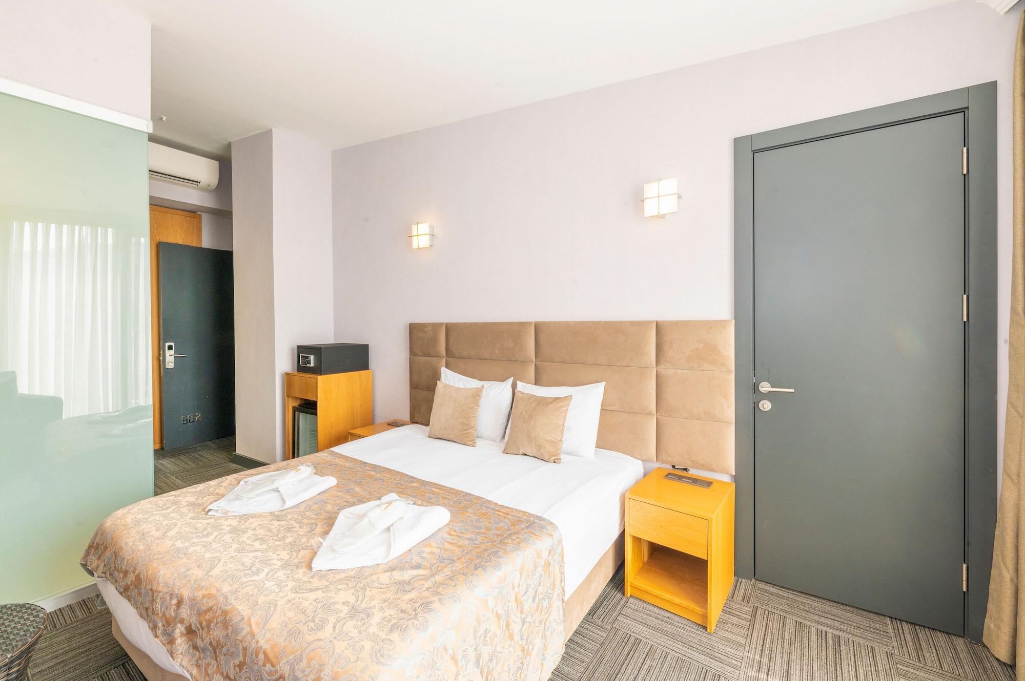 Taksim Hotel V Plus Istambul Exterior foto