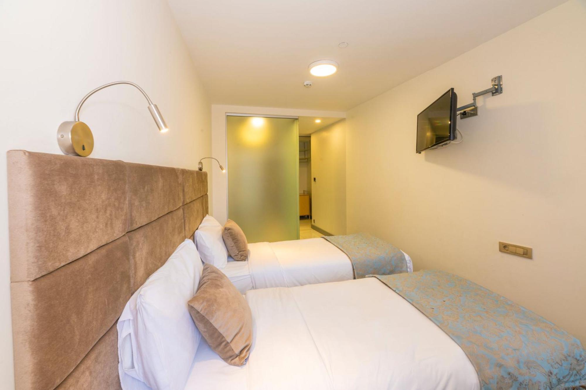 Taksim Hotel V Plus Istambul Quarto foto
